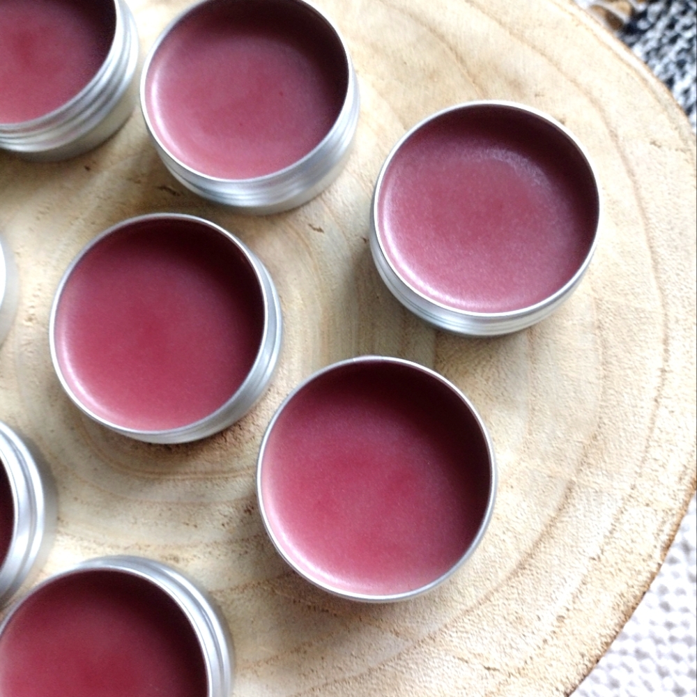 NEW! Non-Toxic Lip Balm Vanilla, Organic Tallow Honey, Shea Butter 0.5oz - Picture 1 of 7